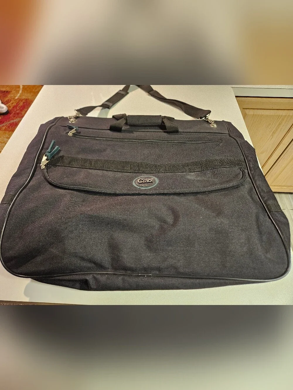 Ciao Brand NWOT Travel Extra Large Suit Bag With Shoulder Strap